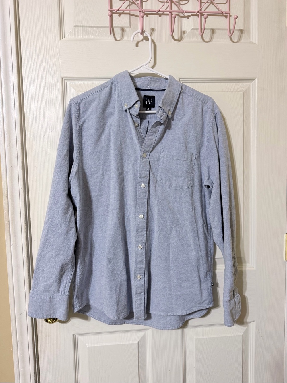 GAP Men's Pale Blue Button-Down Oxford Shirt